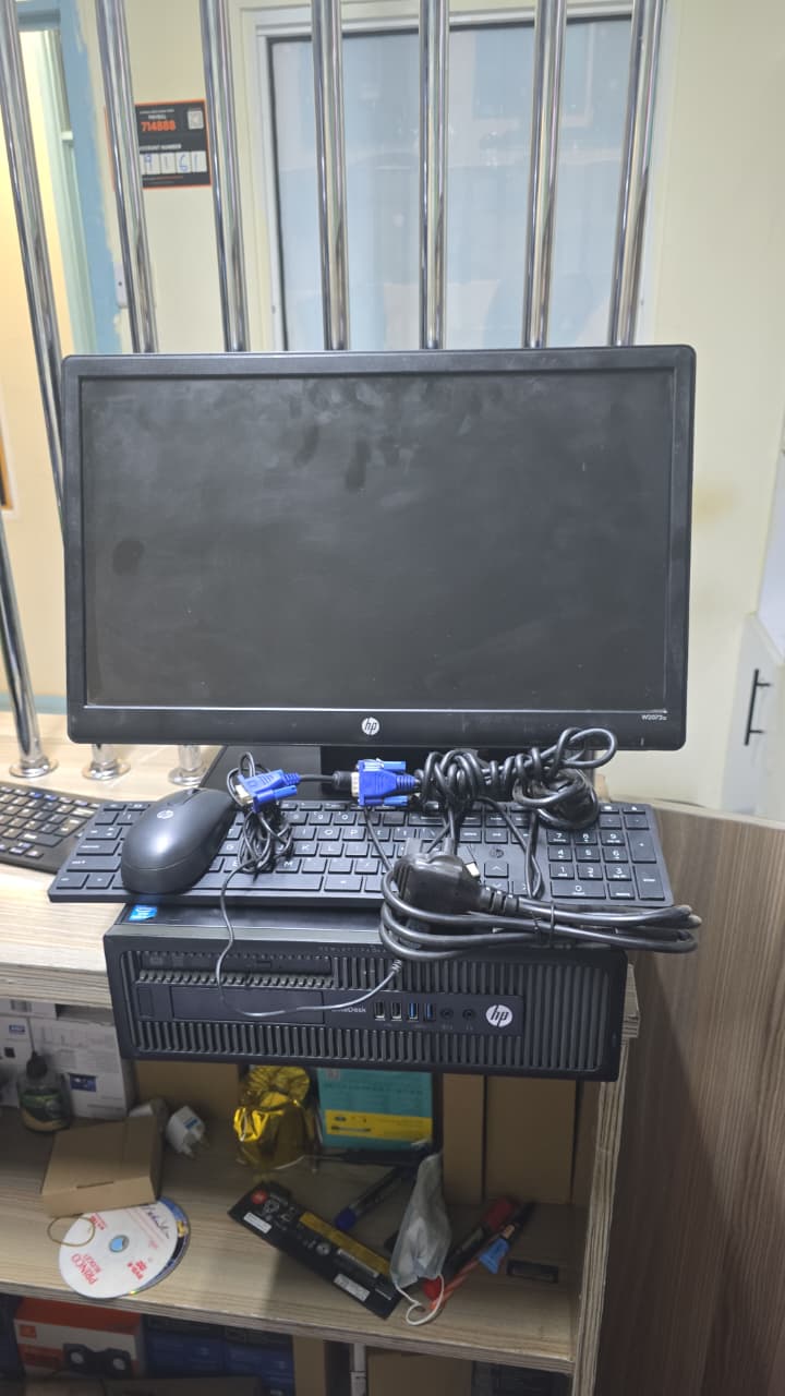 HP 22-Inch Core i5 4th Gen Desktop Computer