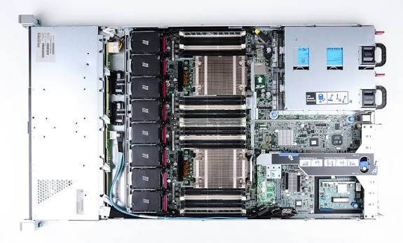 HP ProLiant DL360p Gen8 Rack Server - Image 3